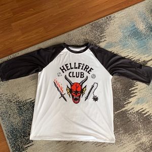 Stranger Things Hellfire Club baseball sleeve t-shirt XL